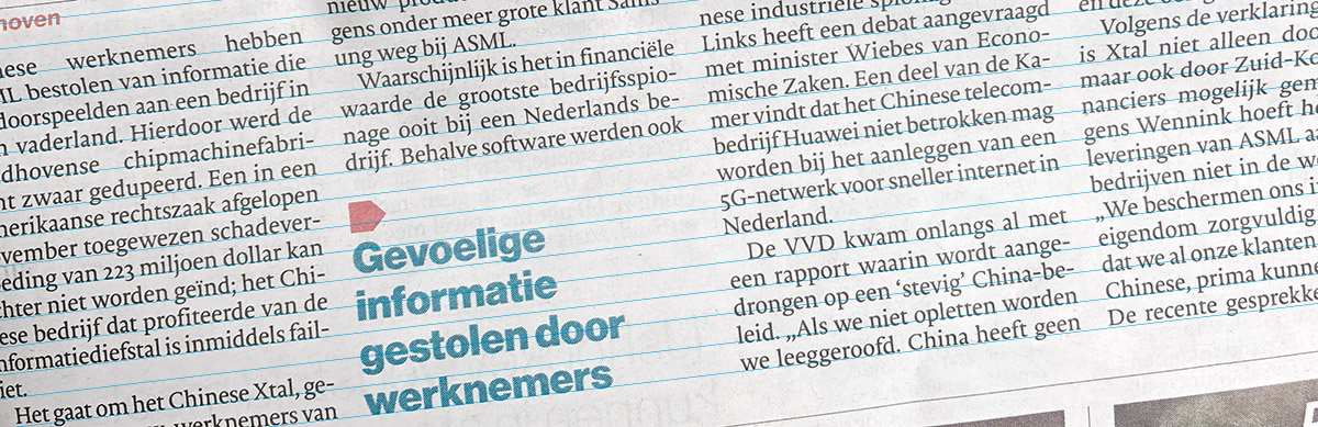 Tekst op de basislijnen in een krant
